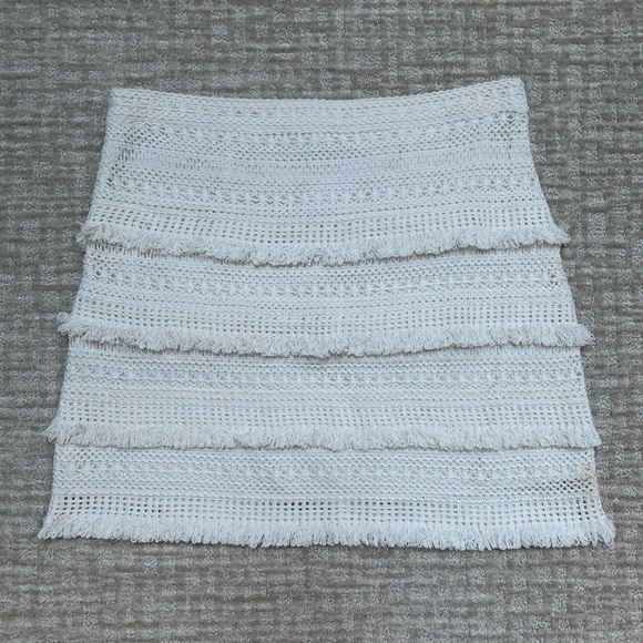 JOIE (SZ 6) SERENA SKIRT - Picture 2 of 3